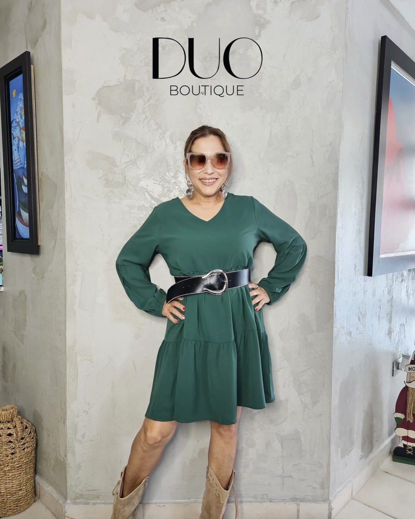 TRAJE VERDE CORTO