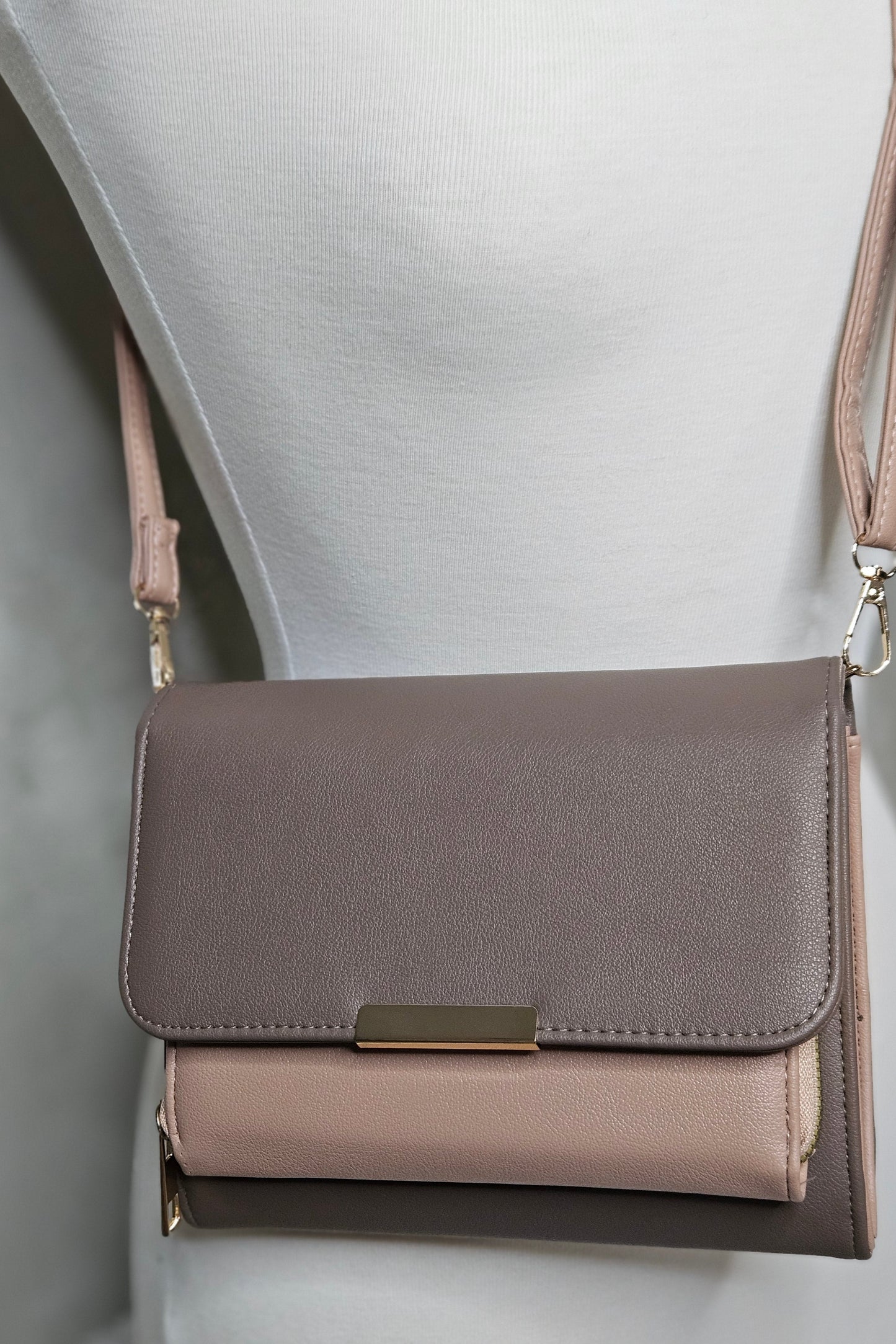 CARTERA "CROSS BODY" DOS TONOS