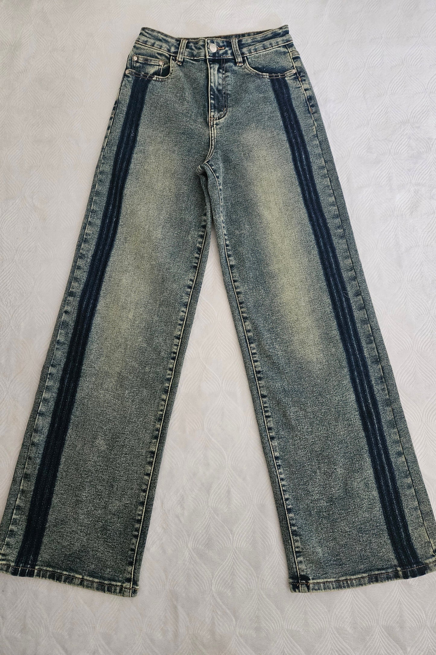 JEANS/MAHON AZUL CON LINEAS EN LOS LADOS