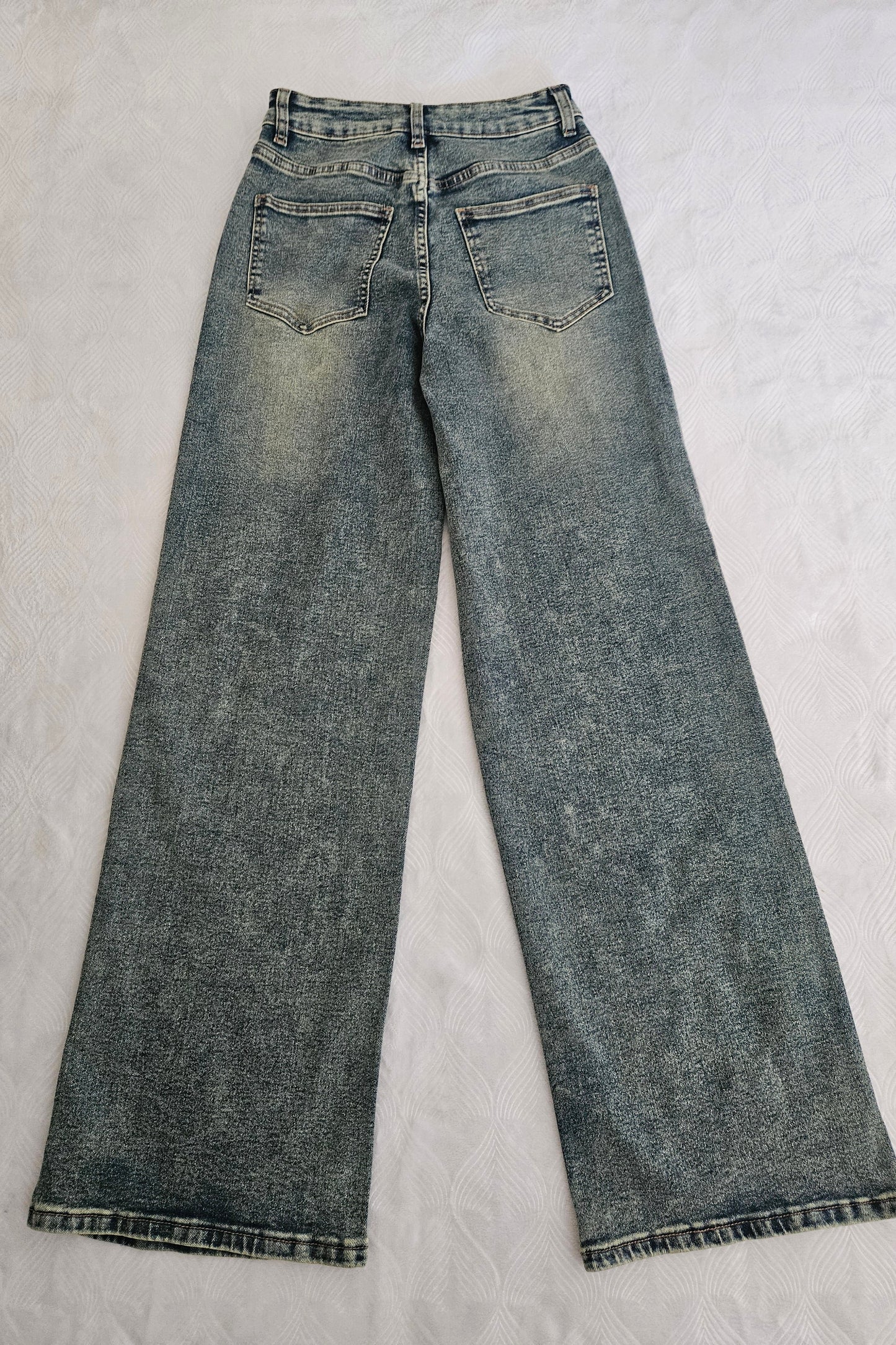 JEANS/MAHON AZUL CON LINEAS EN LOS LADOS