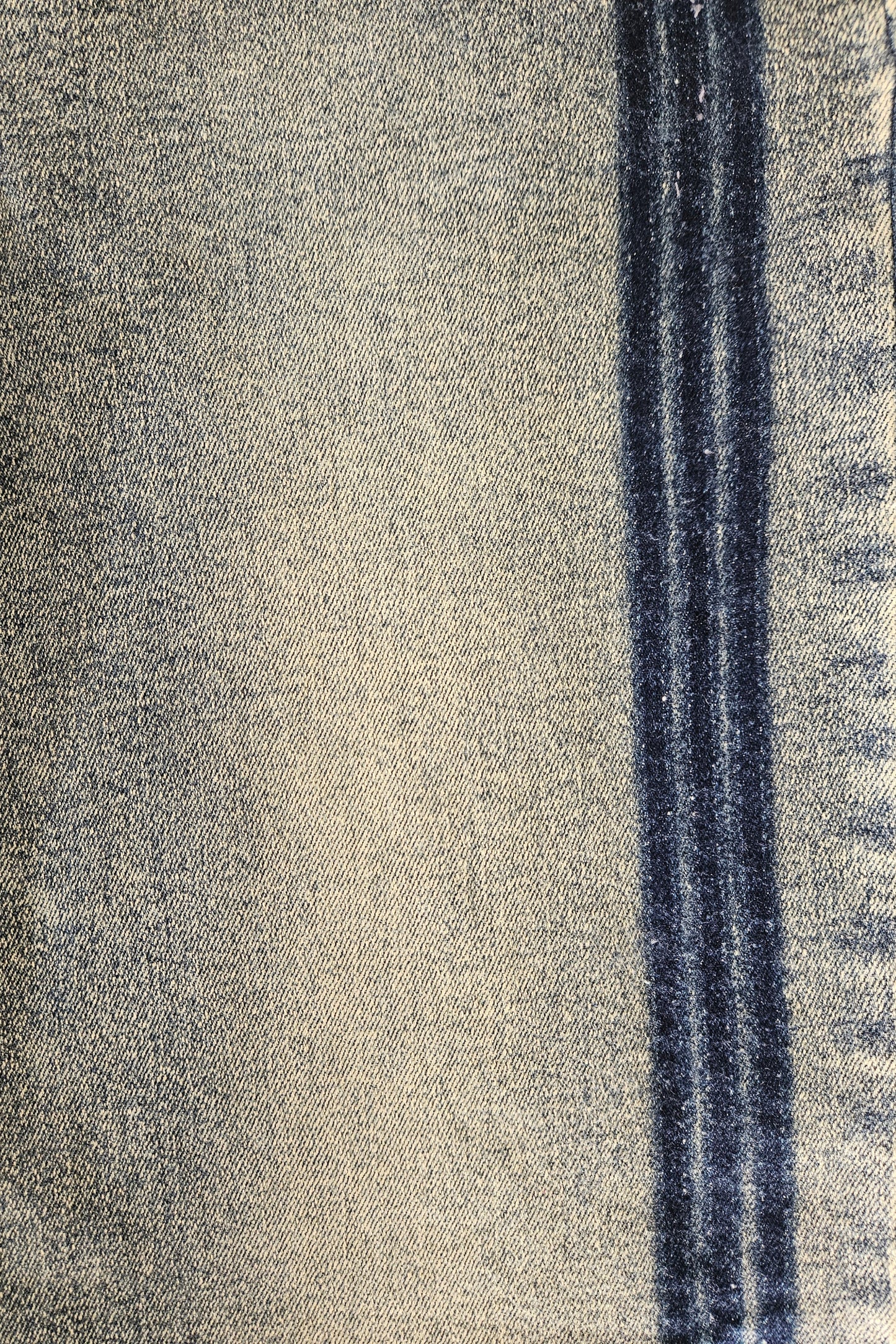 JEANS/MAHON AZUL CON LINEAS EN LOS LADOS