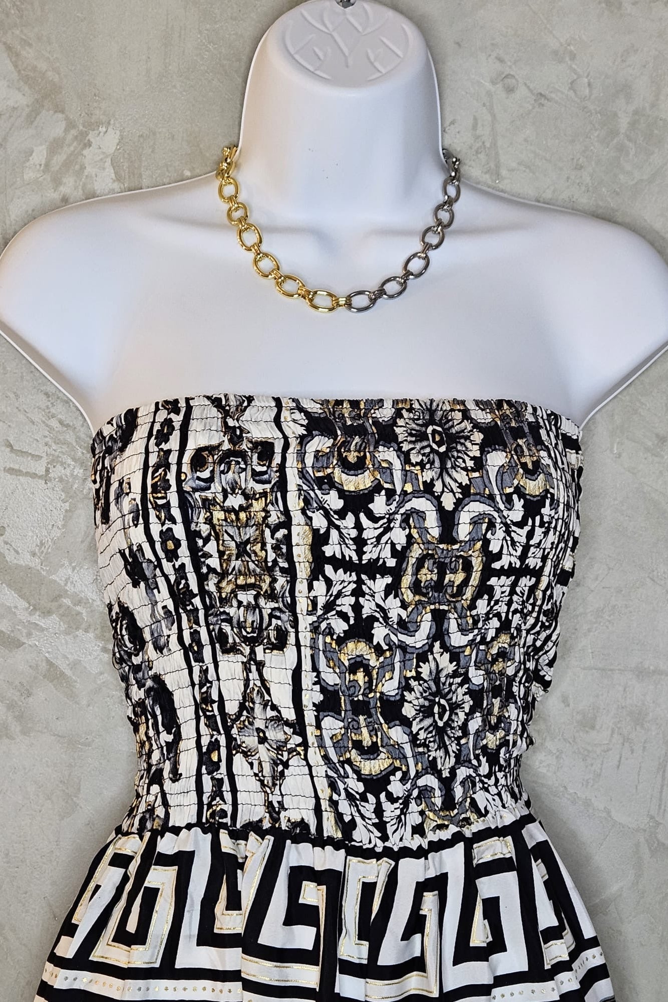 JUMPSUIT STRAPLESS BLANCO Y NEGRO