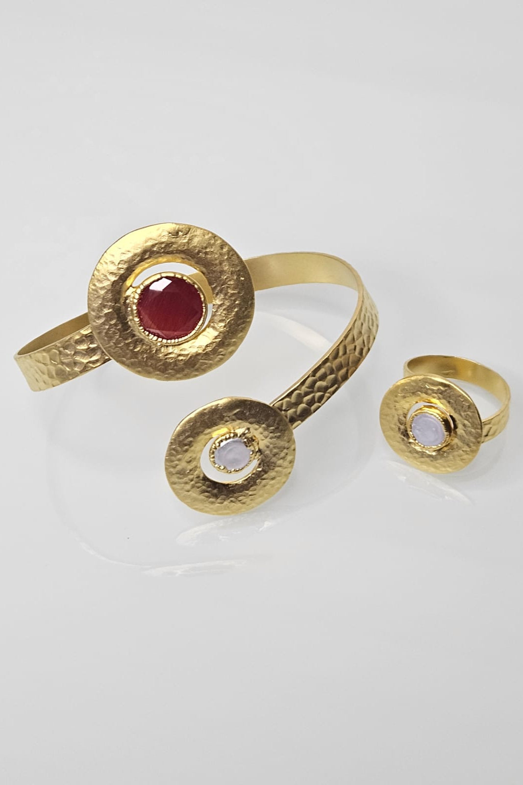 SET PULSERA Y SORTIJA TURCAS DORADAS CON PIEDRA TERRACOTA Y MADRE PERLA