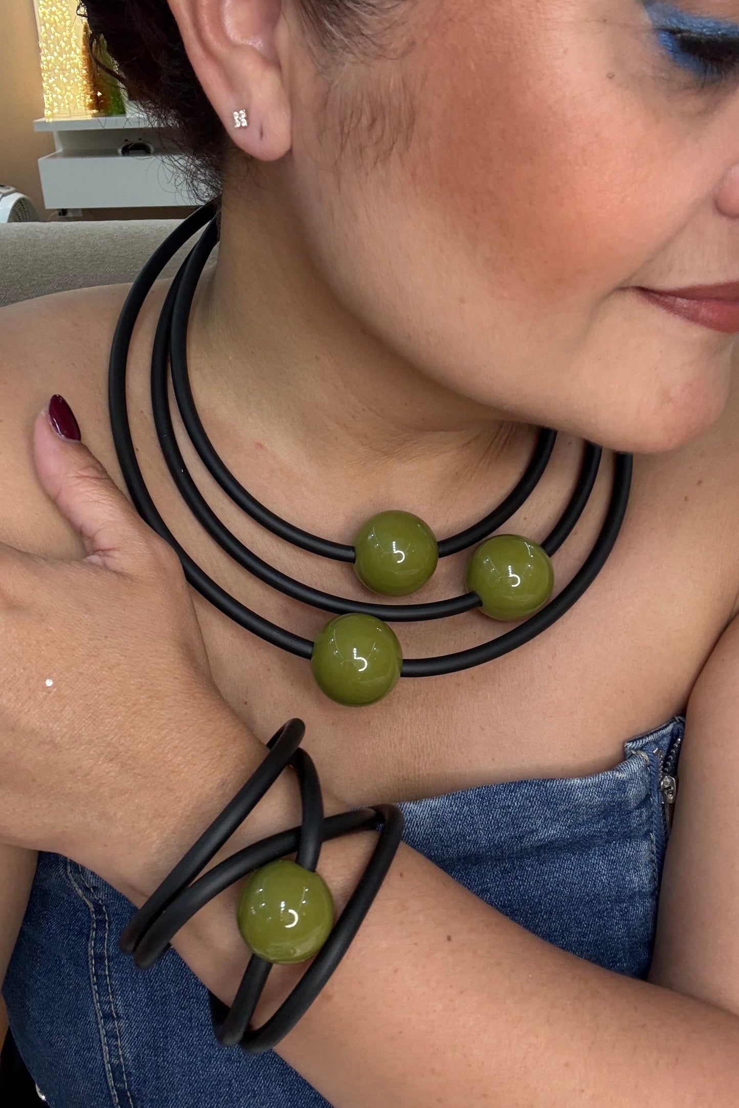 PULSERA NEGRA Y VERDE