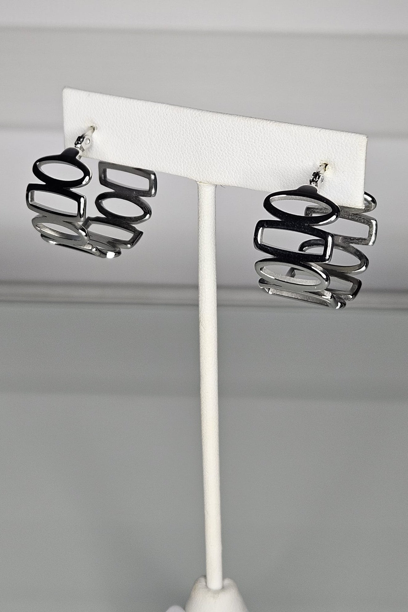 PANTALLAS "HOOPS" PLATEADAS RECTÁNGULOS Y ÓVALOS