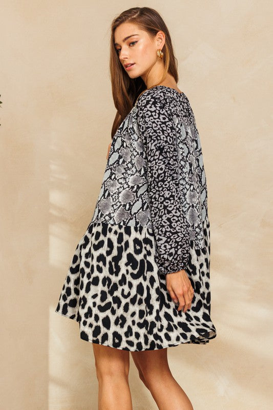 TRAJE CORTO ANIMAL PRINT GRIS/NEGRO