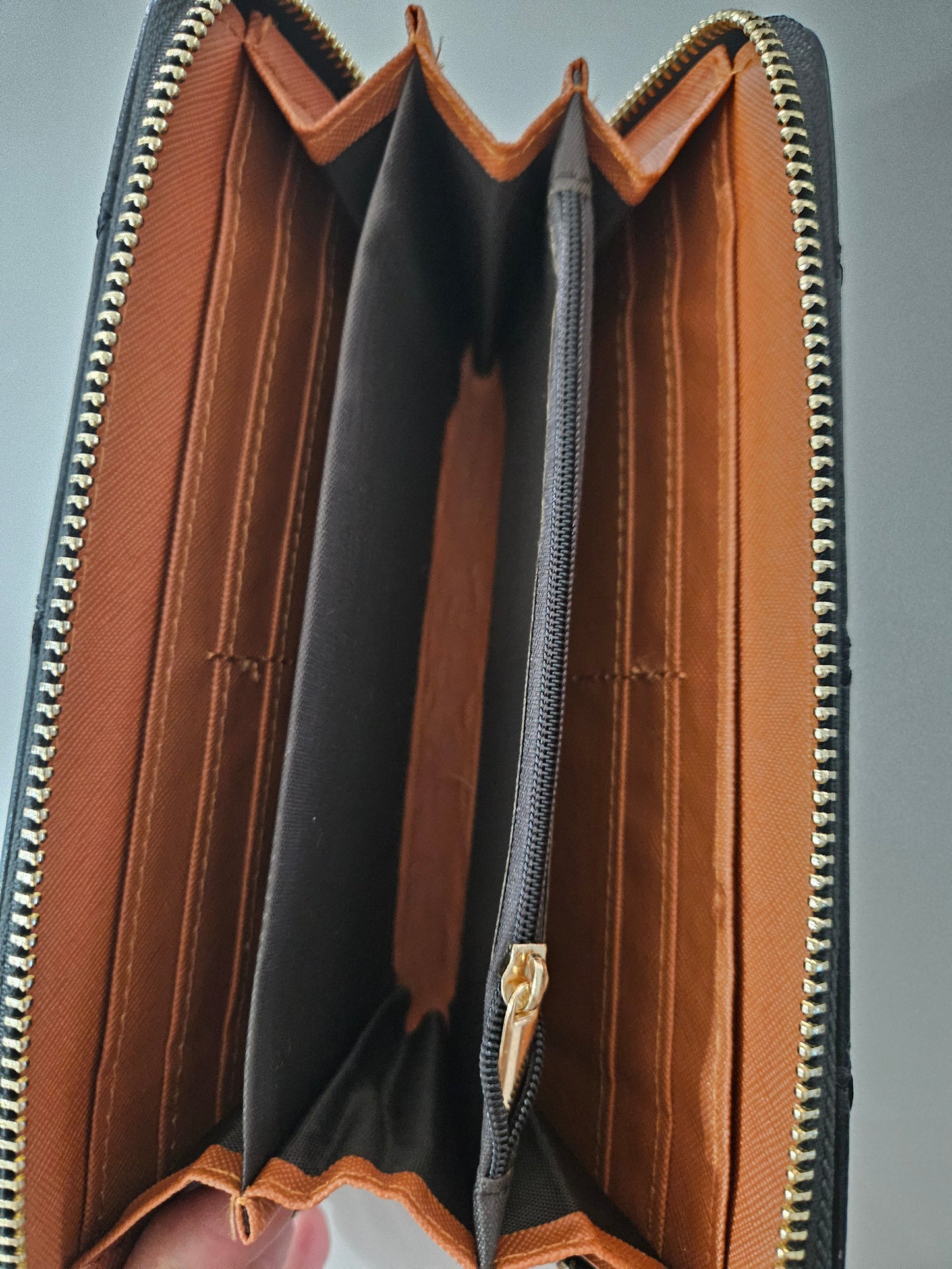 CARTERA NEGRA GRANDE CON "WALLET"
