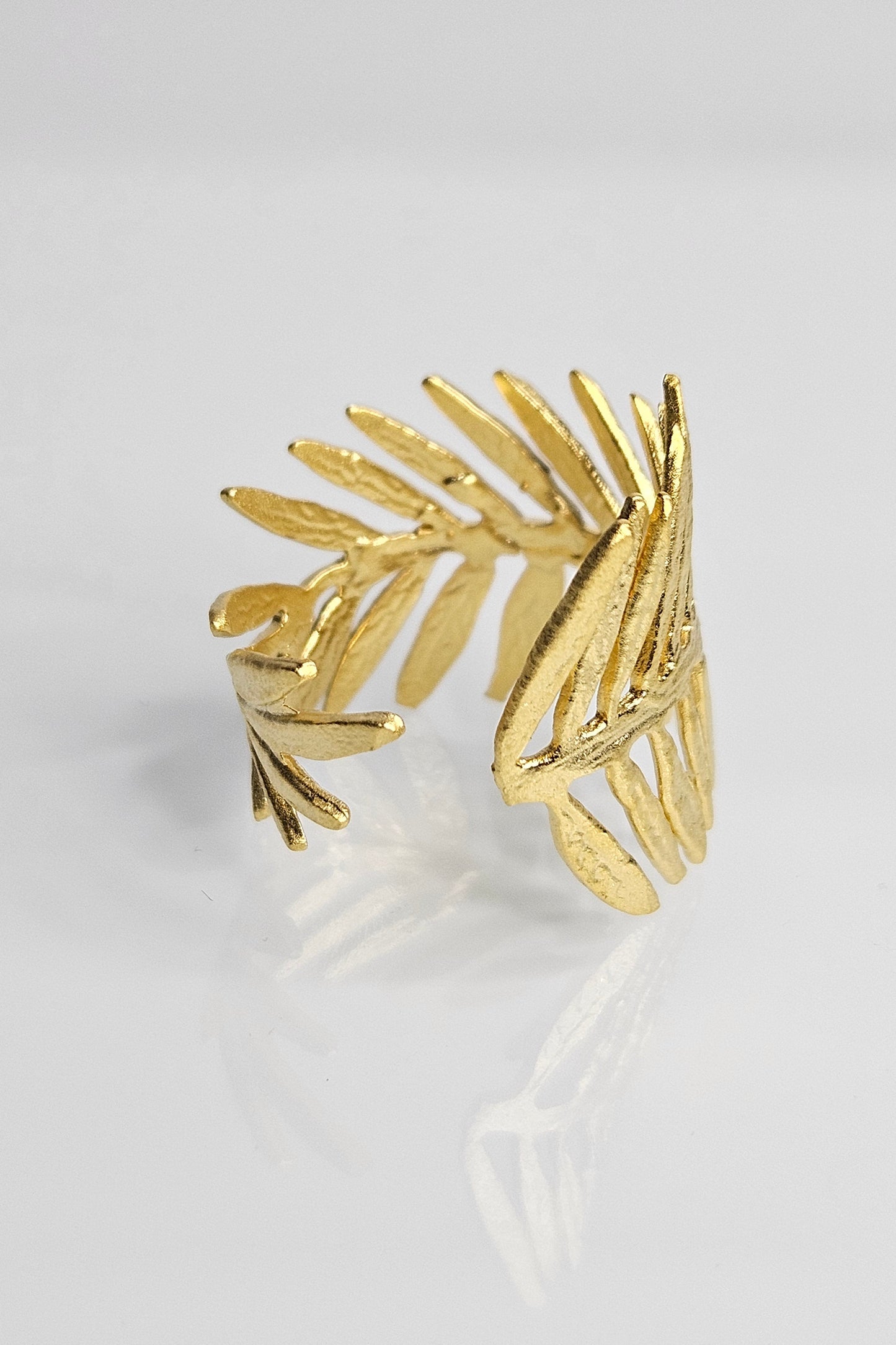 SORTIJA TURCA DORADA DE HOJA