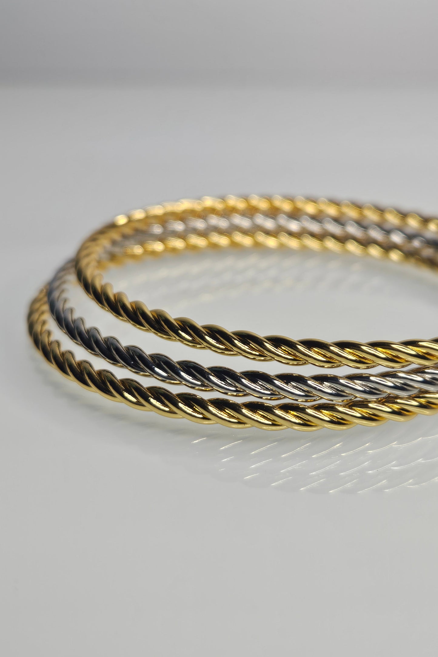 BANGLES 2 TONOS: 2 DORADAS, 1 PLATEADA