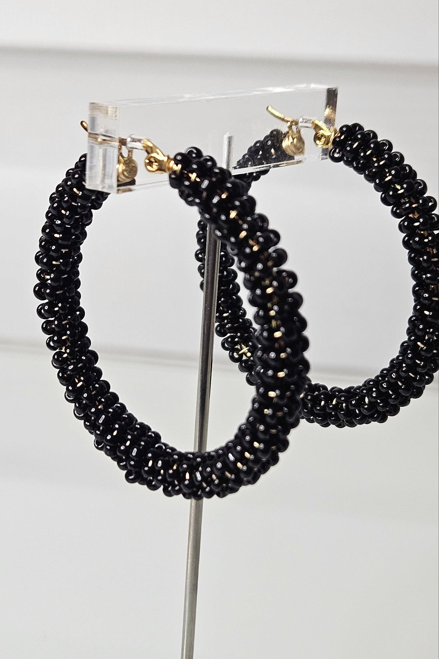 PANTALLAS NEGRAS ESTILO ARGOLLA