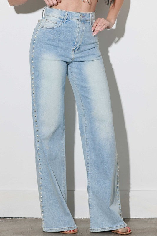 MAHONES VIBRANT ANCHOS TIRO ALTO CON TACHUELAS DE PERLA