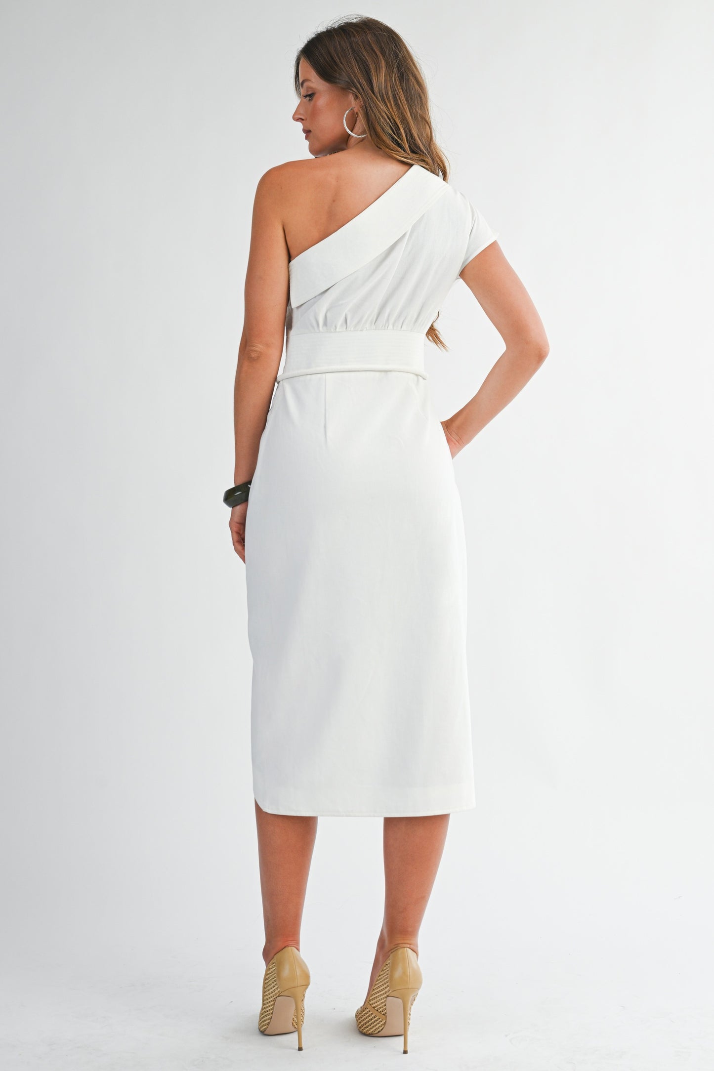 TRAJE MIDI CRUZADO BLANCO "ONE SHOULDER"