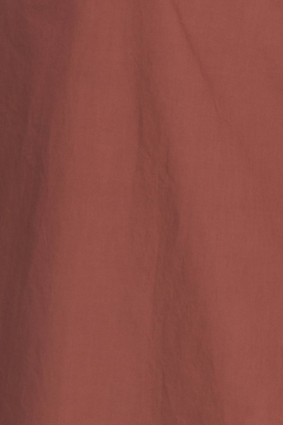 TRAJE LISO CON ESCOTE CORAZÓN