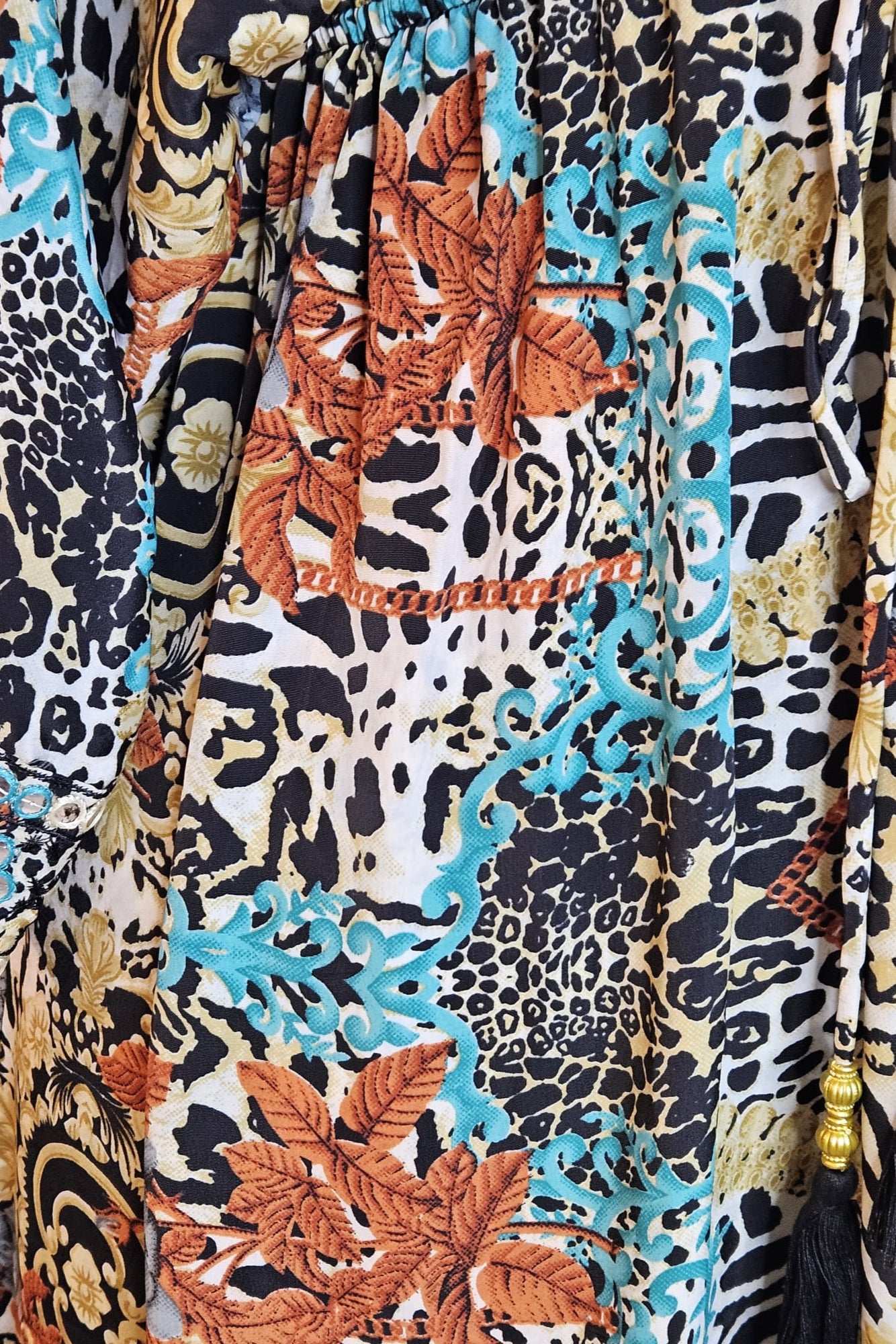 MAXI-DRESS "BOHO" CON TONOS DE AZUL, TERRACOTA Y ANIMAL PRINT