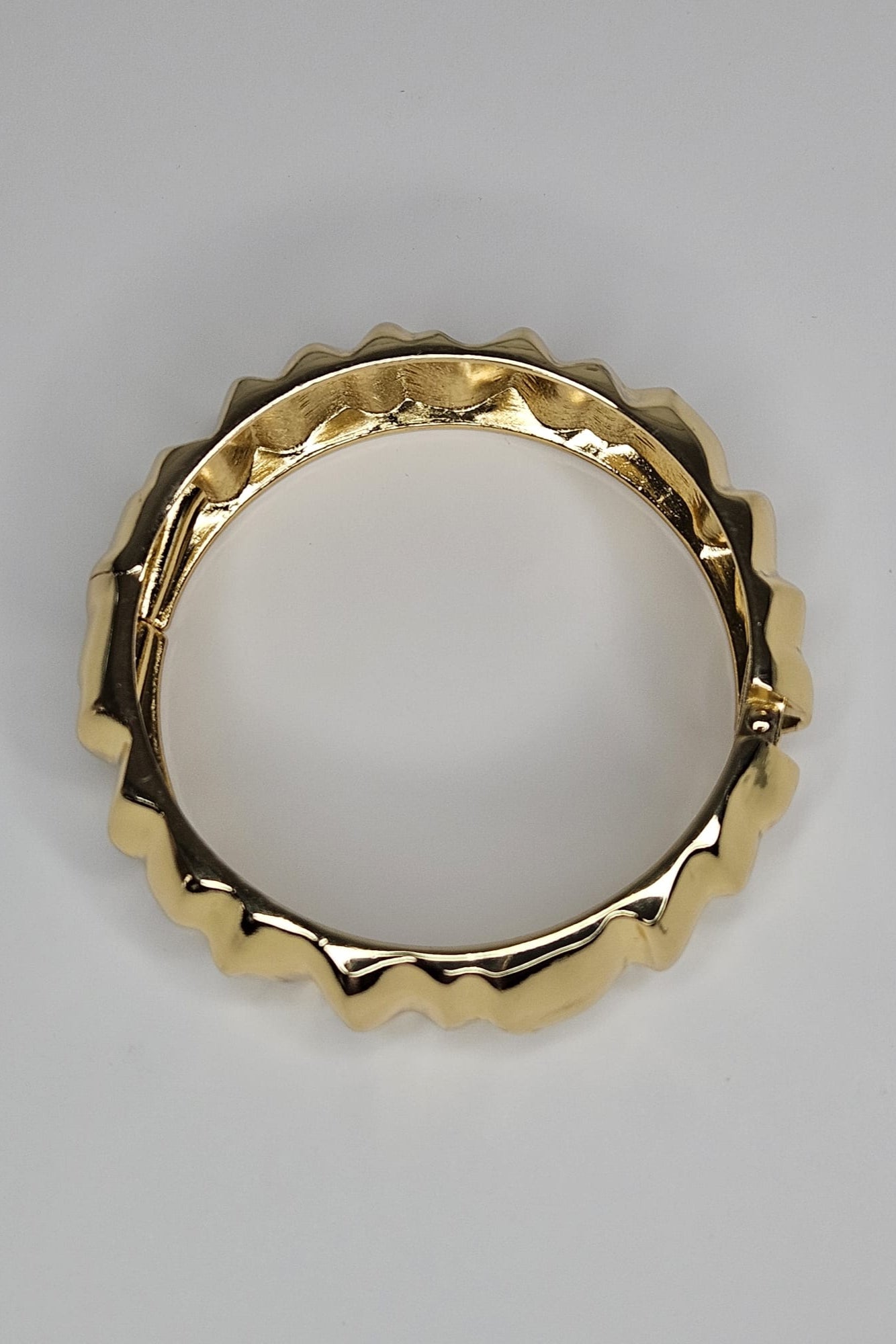 GOLD GATHERED BRACELET