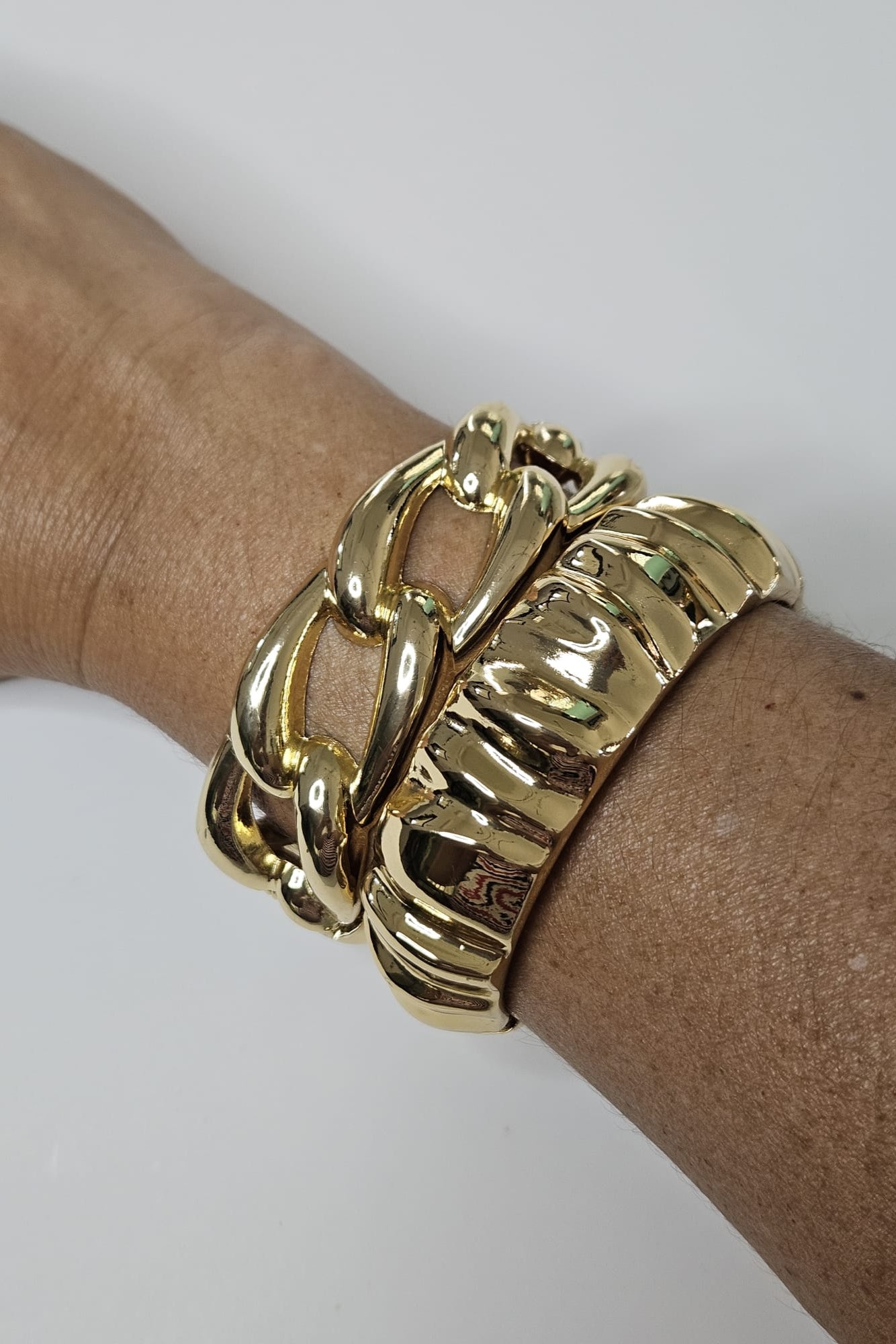 GOLD GATHERED BRACELET