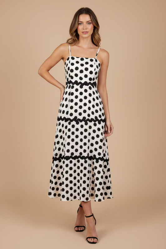 TRAJE POLKA DOTS BLANCO Y NEGRO