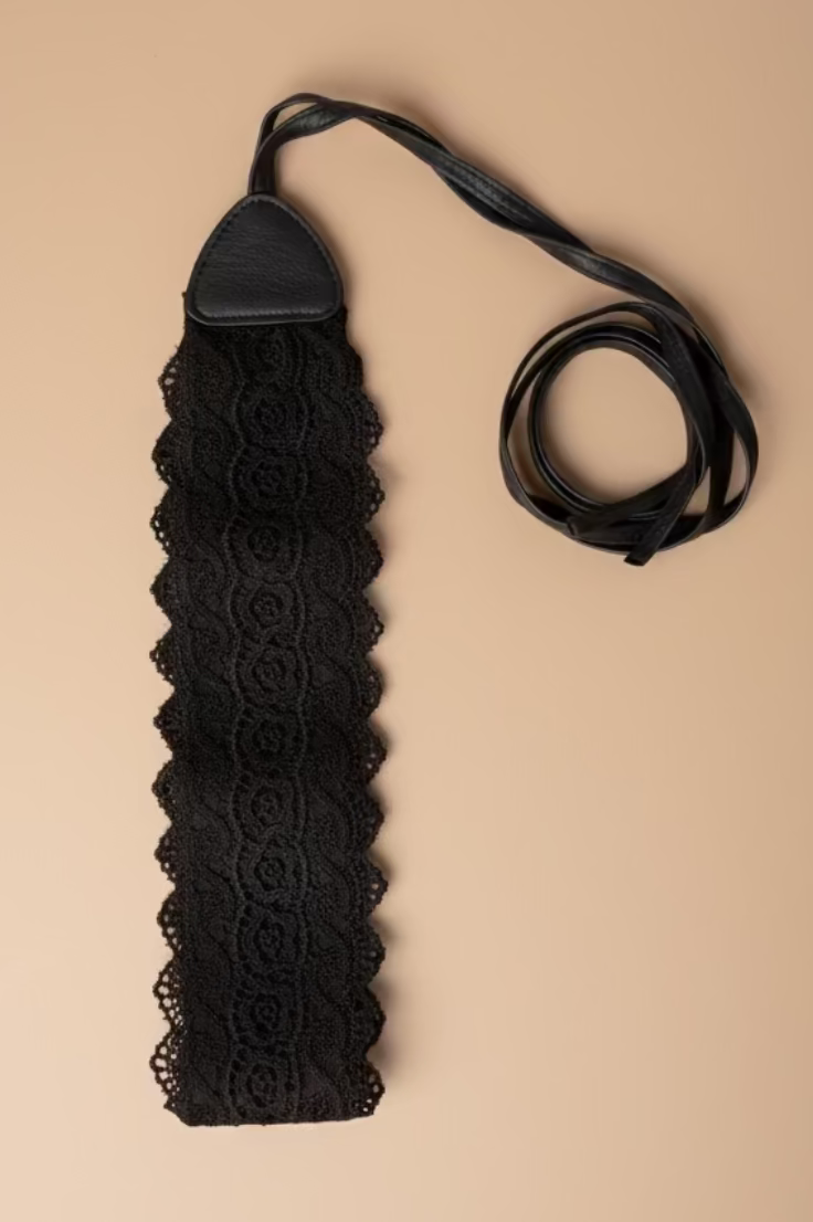 CORREA DE ENCAJE NEGRA