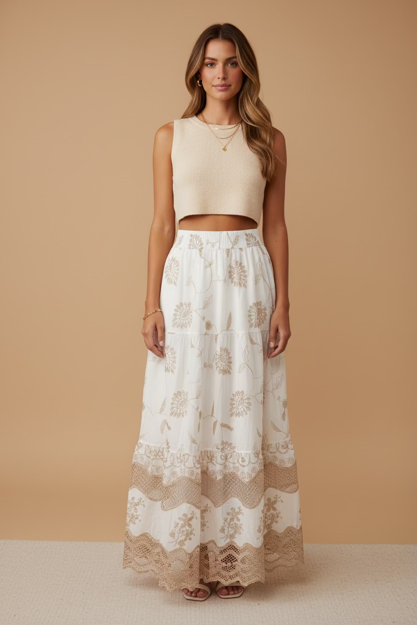FALDA BLANCA CON ENCAJE/BORDADO CREMA