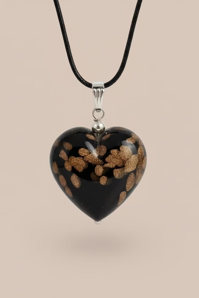 COLLAR CON PENDANT DE CORAZON NEGRO (MURANO)