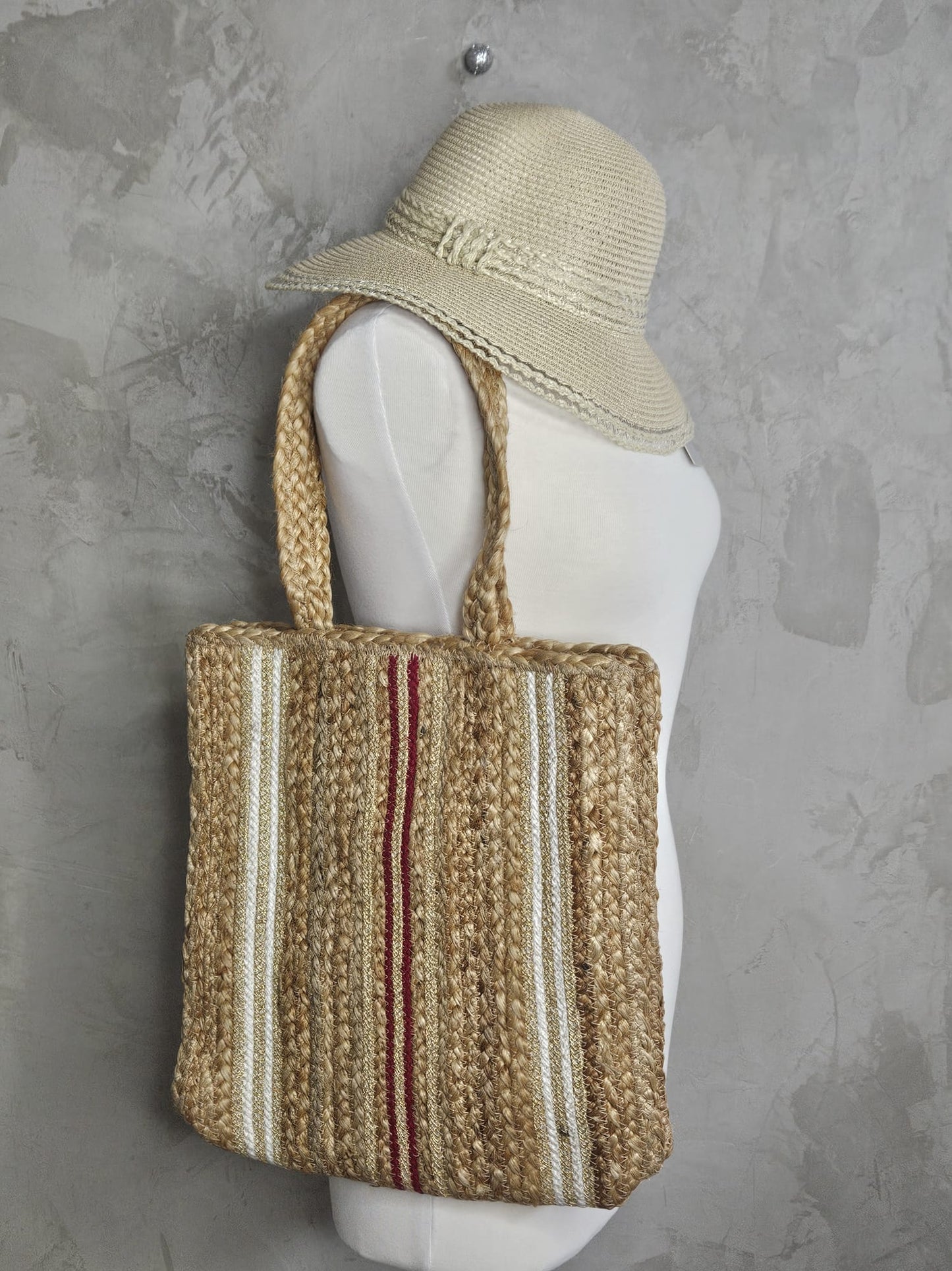 CARTERA EN PAJA CREMA, ROJA VINO Y BLANCO