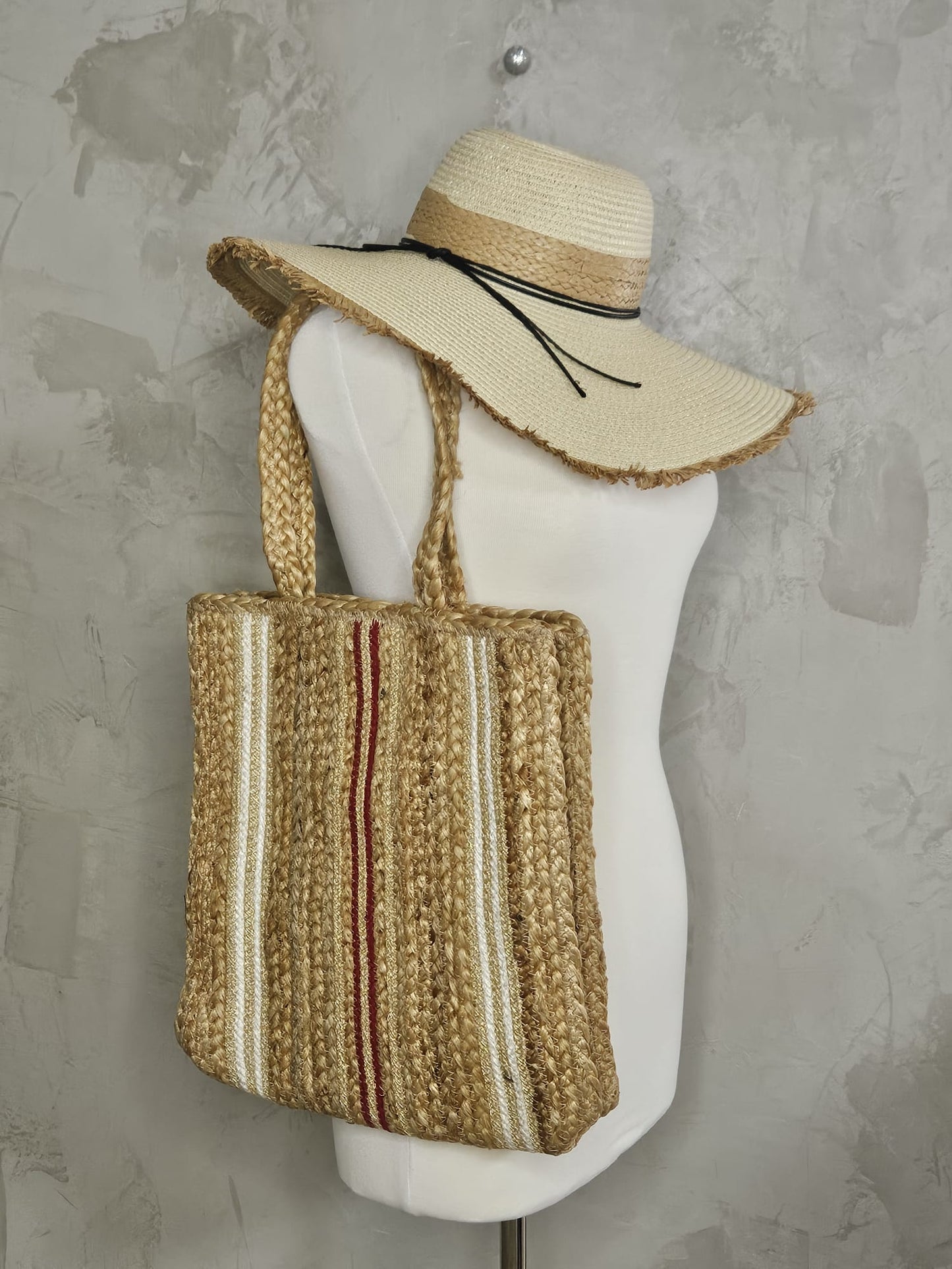 CARTERA EN PAJA CREMA, ROJA VINO Y BLANCO