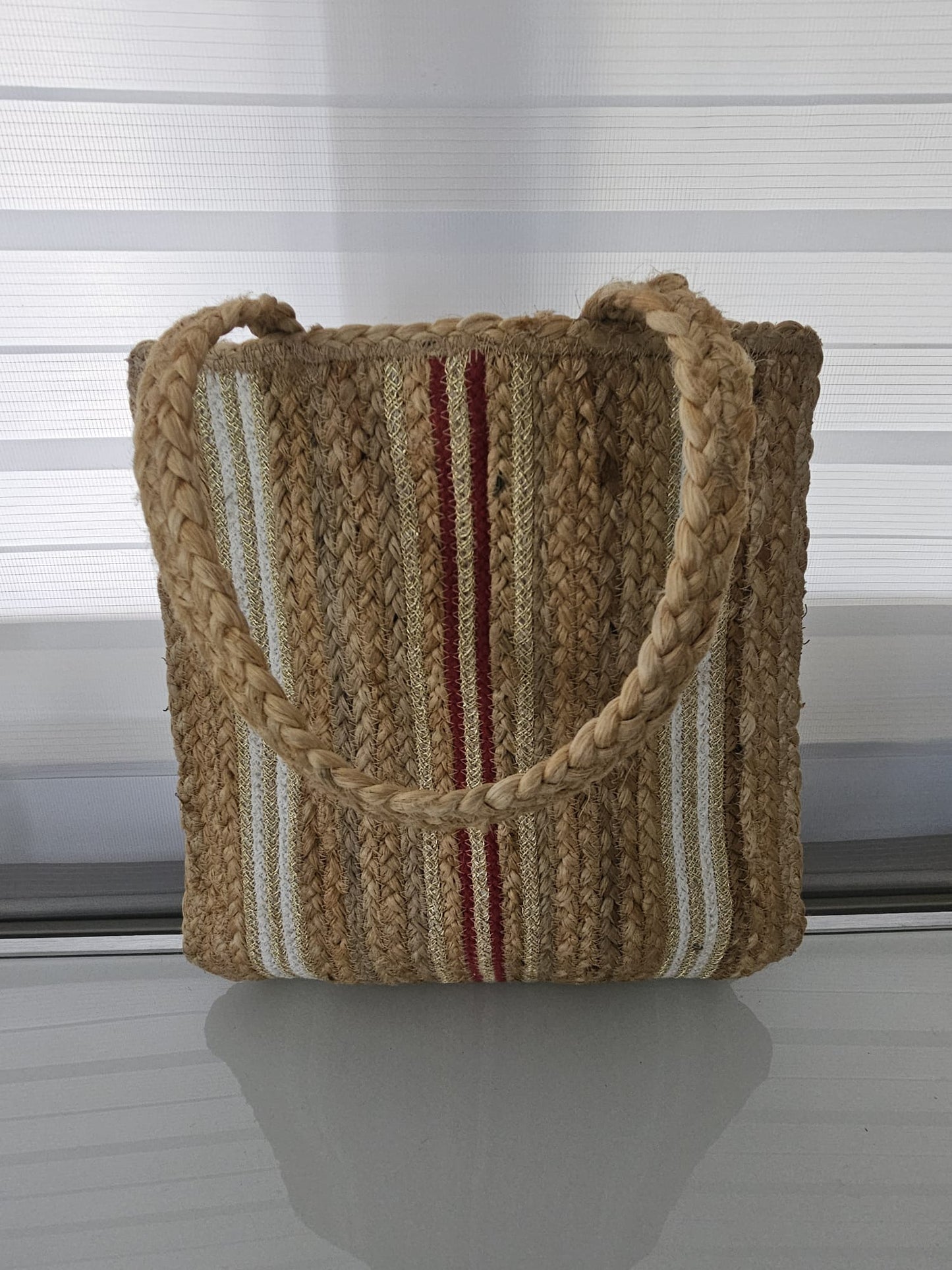 CARTERA EN PAJA CREMA, ROJA VINO Y BLANCO