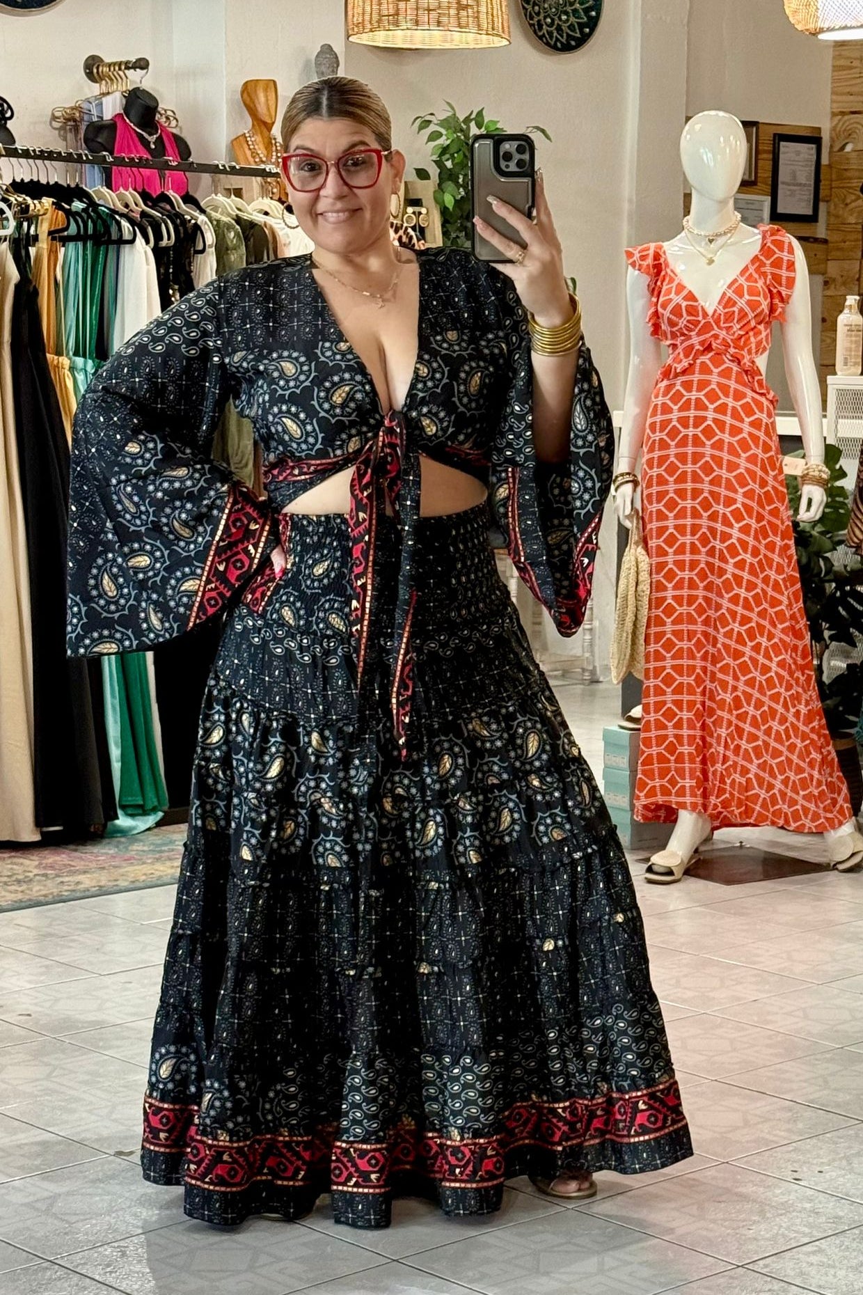 LONG SKIRT AND BLOUSE SET WITH BLACK, WHITE, AND RED PRINT