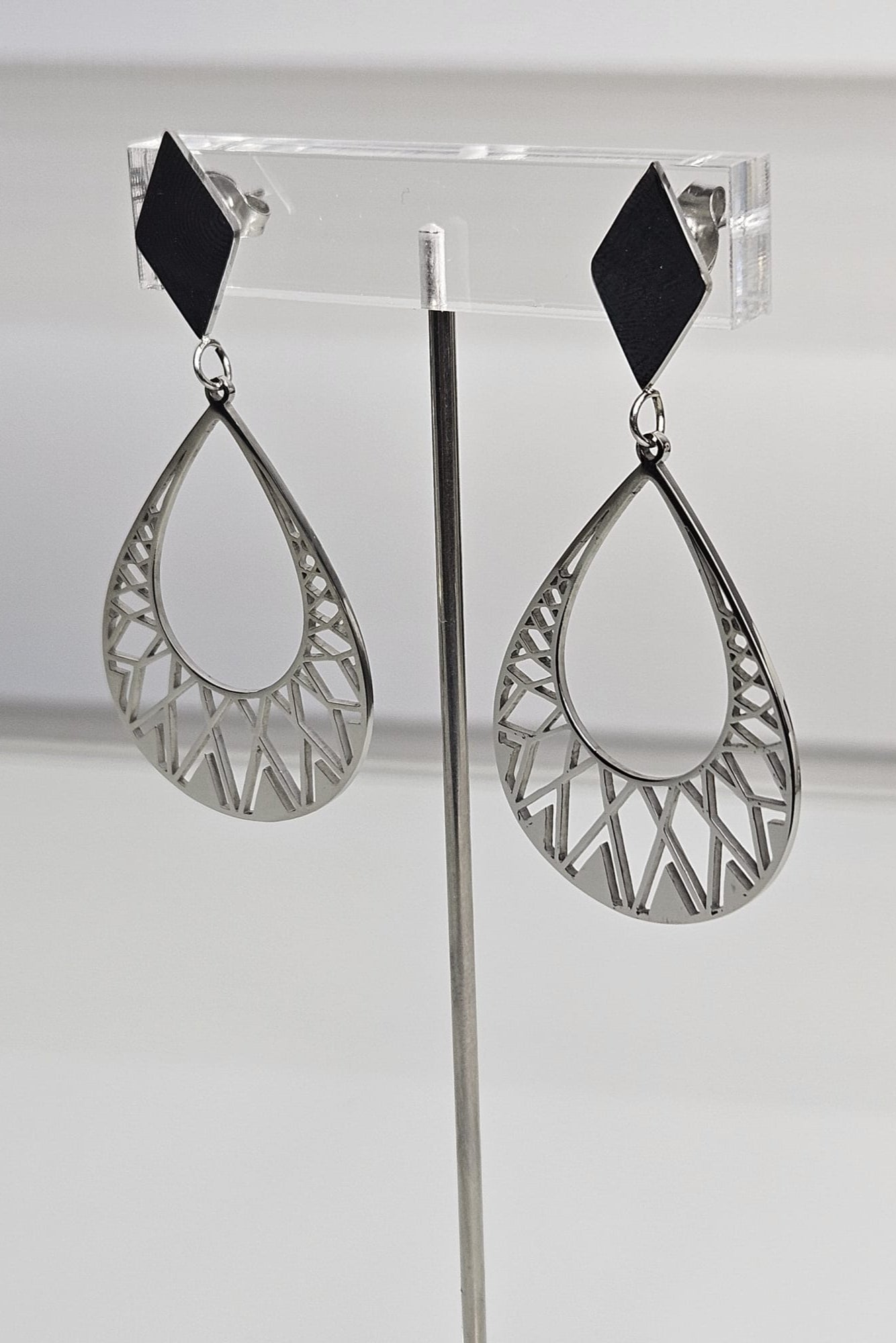 PANTALLAS PLATEADAS CHANDELIER