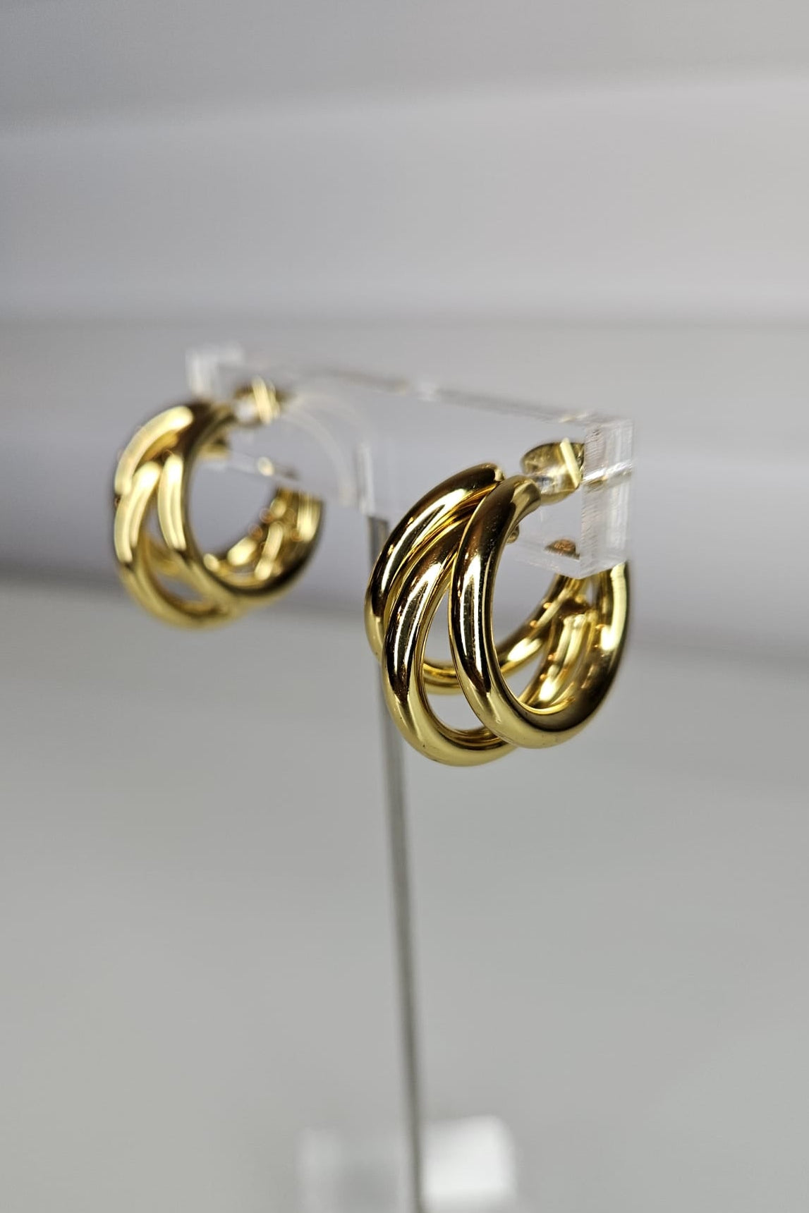 PANTALLAS "HOOPS" DORADAS TRIPLE ARO