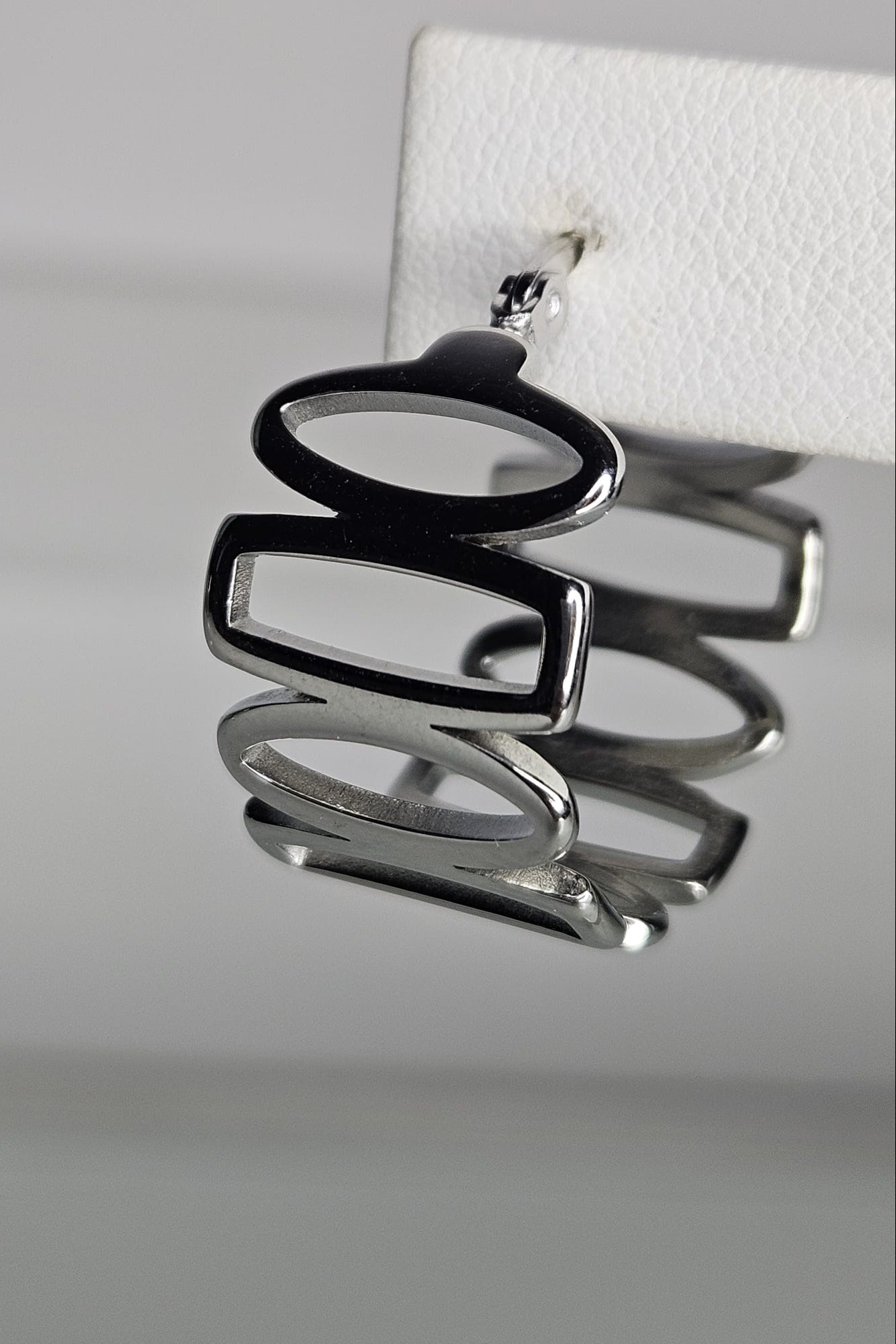 PANTALLAS "HOOPS" PLATEADAS RECTÁNGULOS Y ÓVALOS