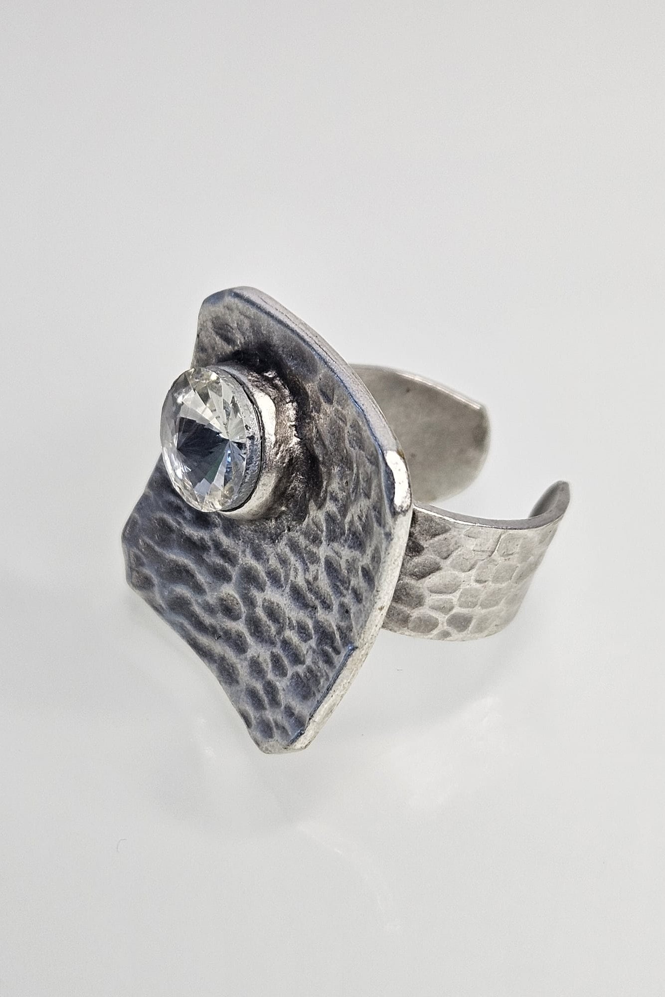 SORTIJA TURCA PLATEADO MATE CUADRADA CON BRILLANTE