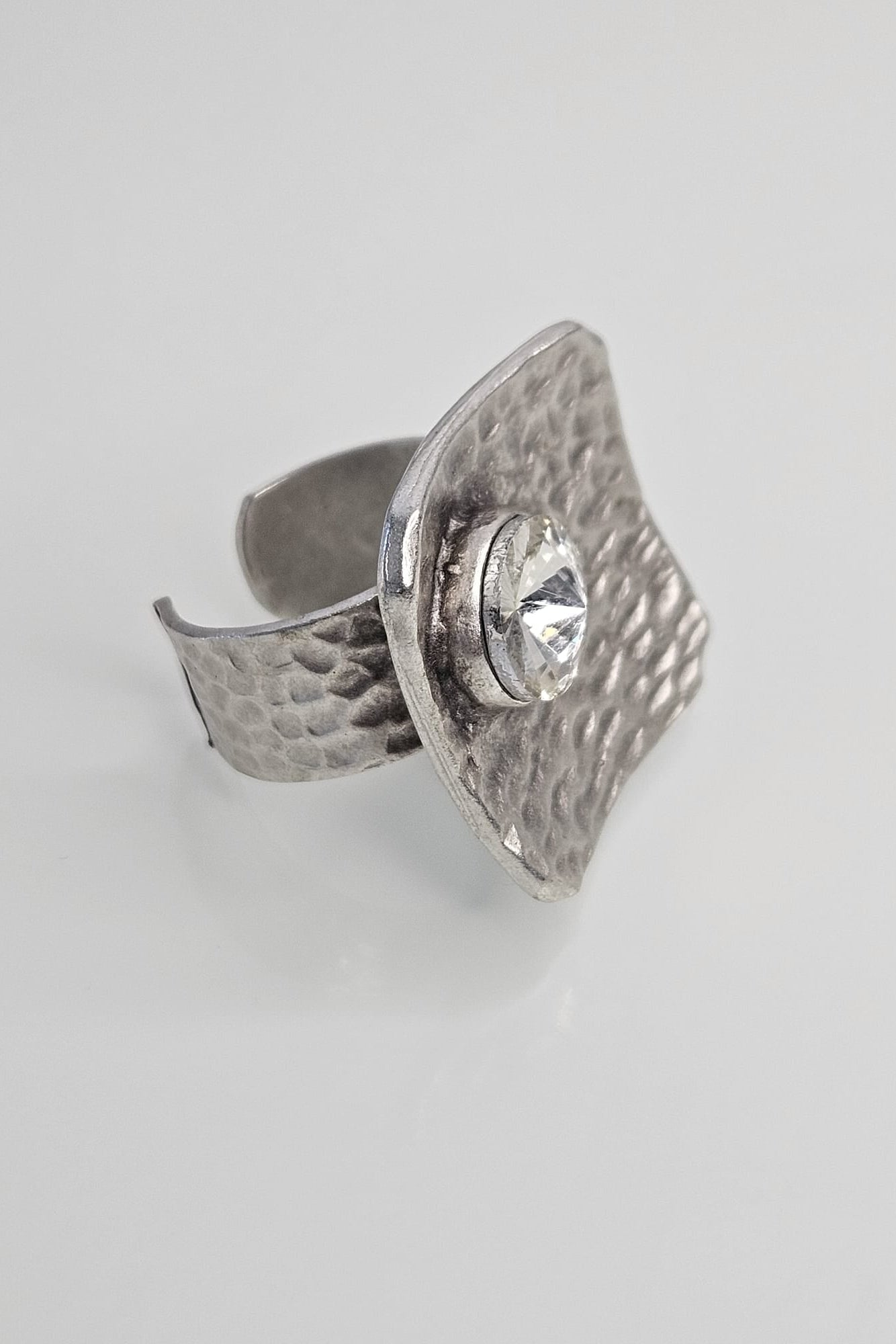 SORTIJA TURCA PLATEADO MATE CUADRADA CON BRILLANTE