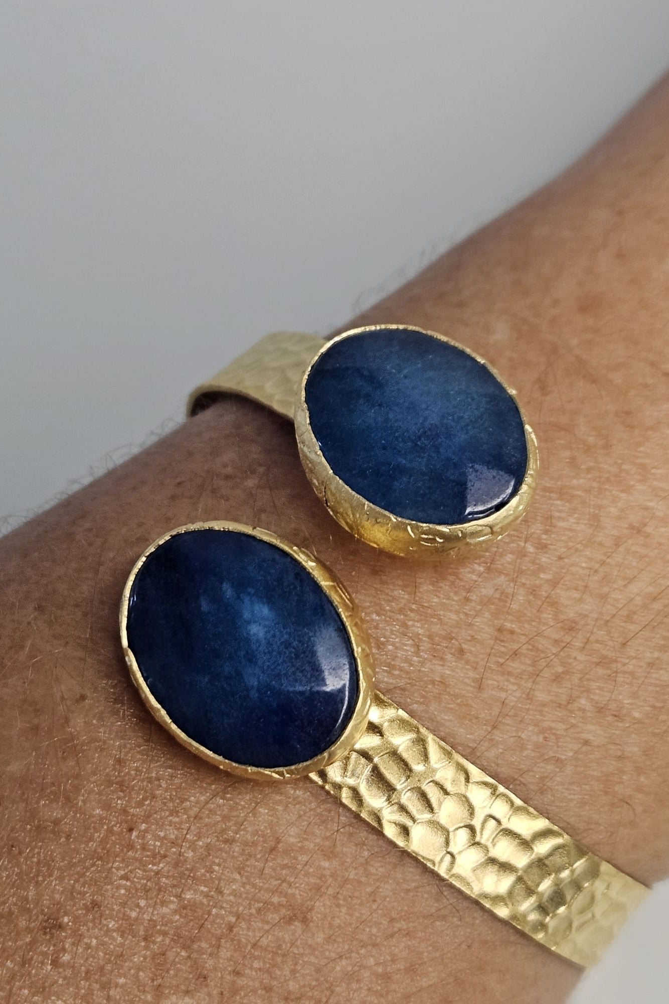 SET TURCO DE BRAZALETE Y SORTIJA DORADO CON PIEDRA AZUL