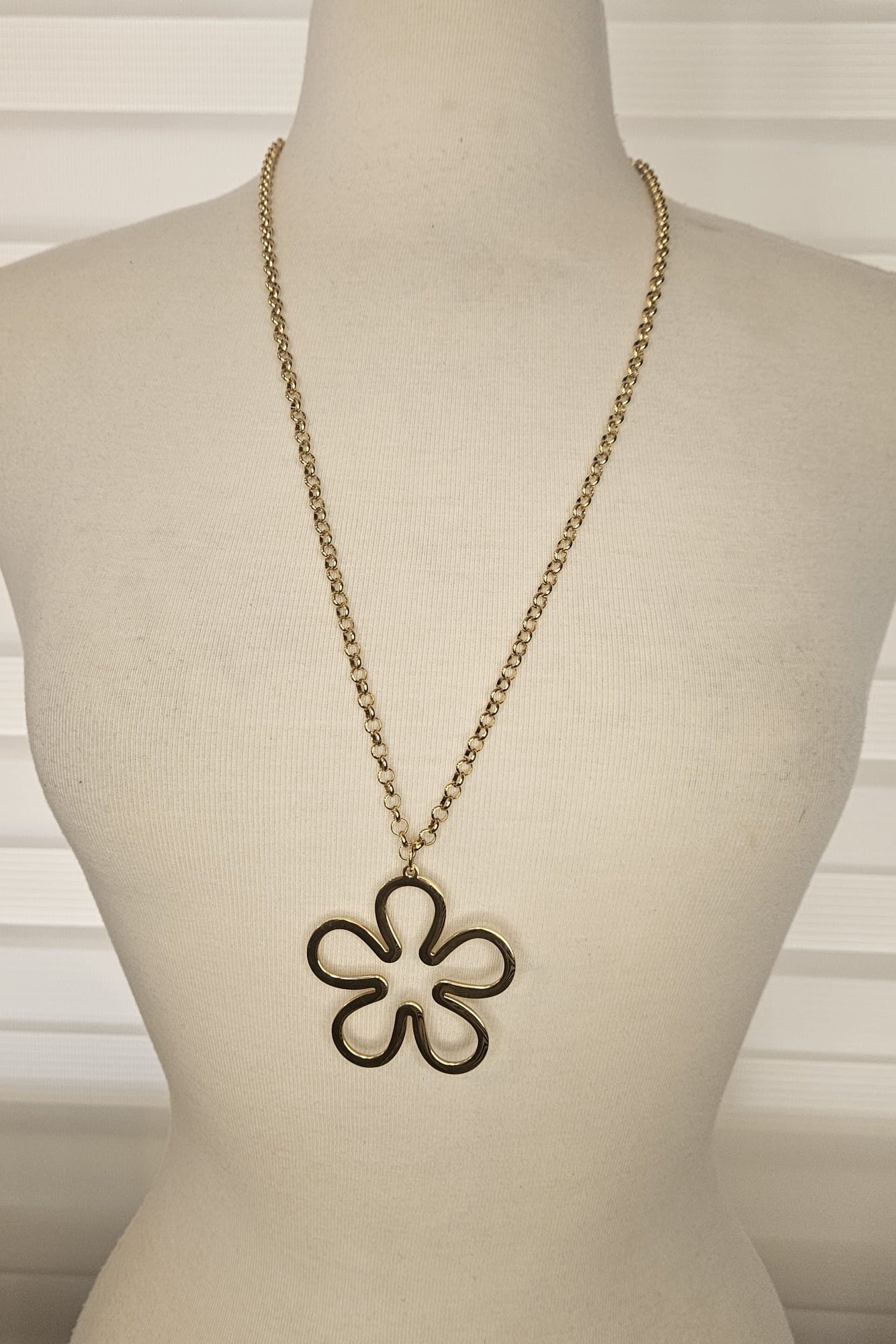 COLLAR CADENA LARGA PLATEADA Y/O DORADA CON PENDANT FLOR