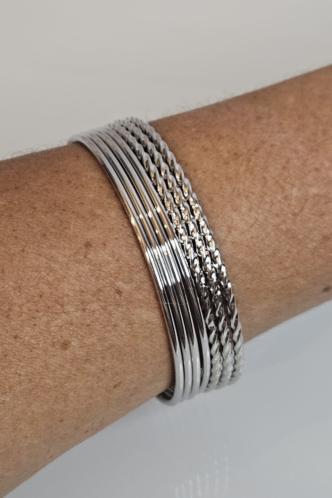 SET DE 7 BANGLES DORADOS Y/O PLATEADO