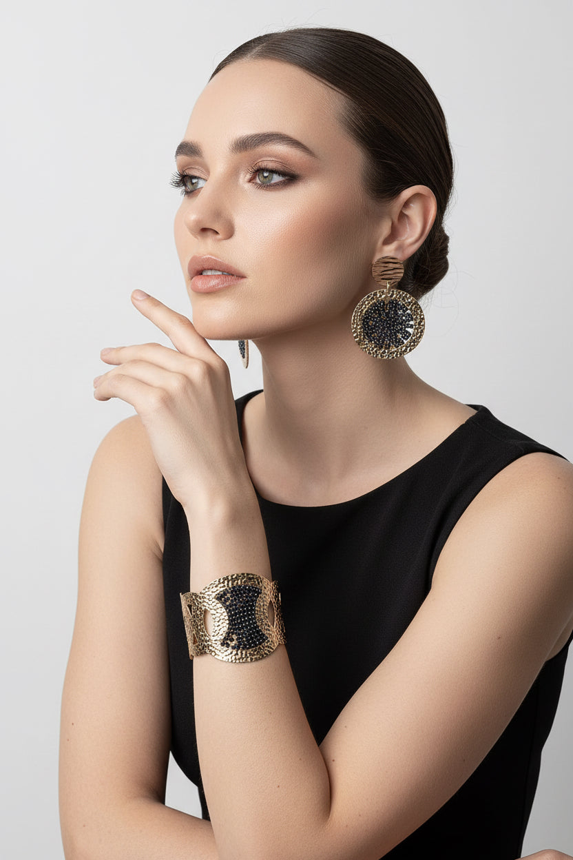 SET DE BRAZALETE Y ARETES DORADO CON GRIS OSCURO