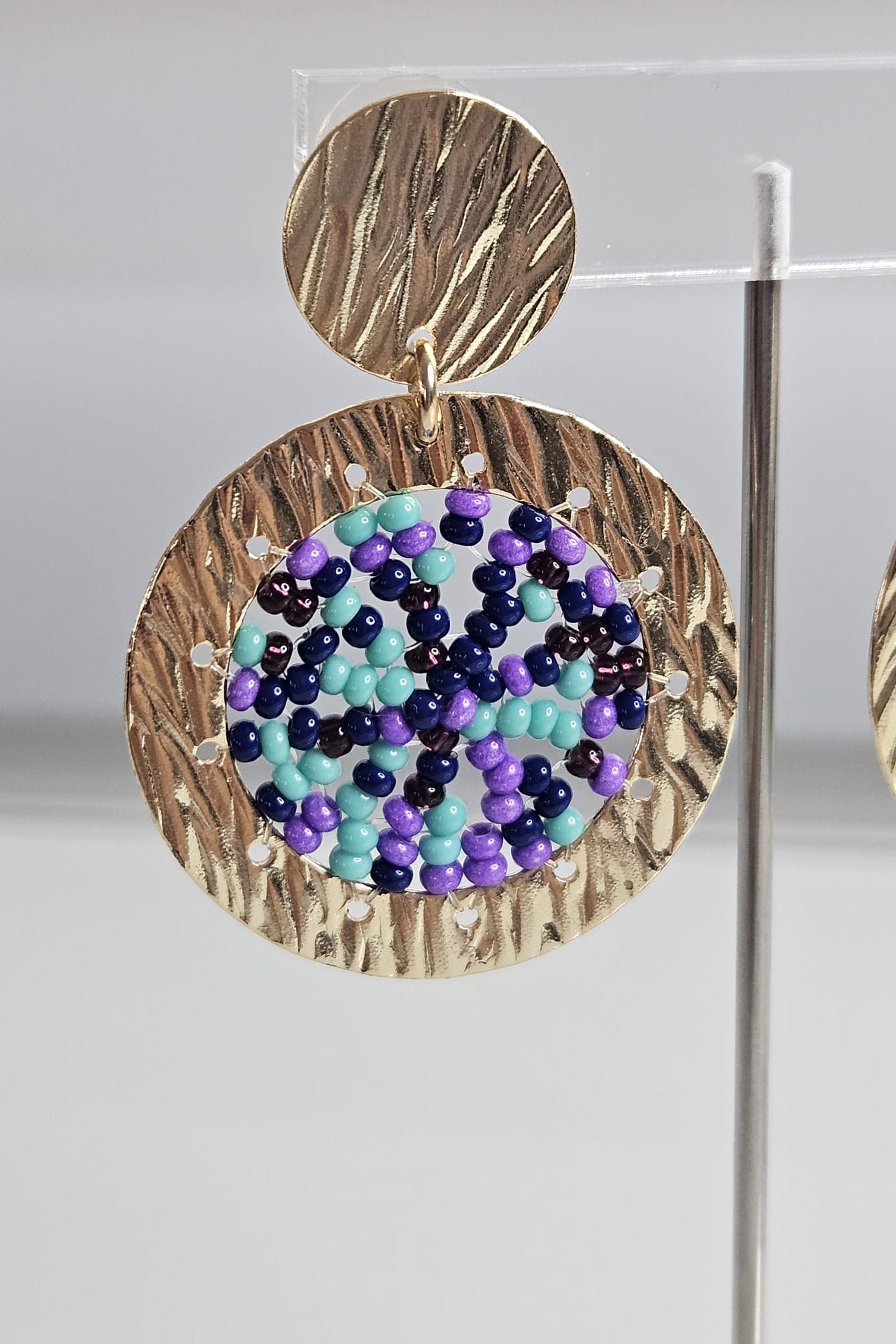 SET DE PULSERA TRENZADA Y ARETES MULTICOLOR VIOLETA
