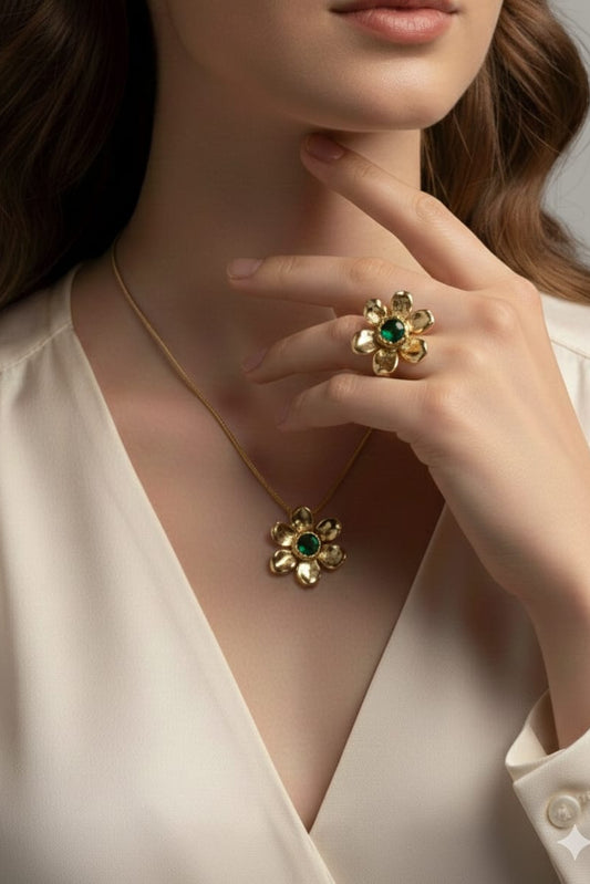 SET DE CADENA Y SORTIJA DE FLOR DORADA CON VERDE