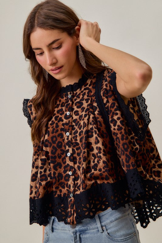 BLUSA ANIMAL PRINT SIN MANGAS