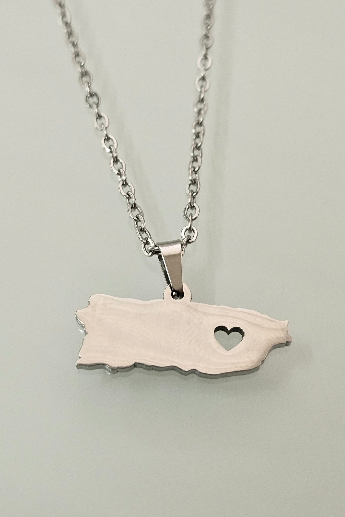 CADENA MAPA PR CON CORAZÓN