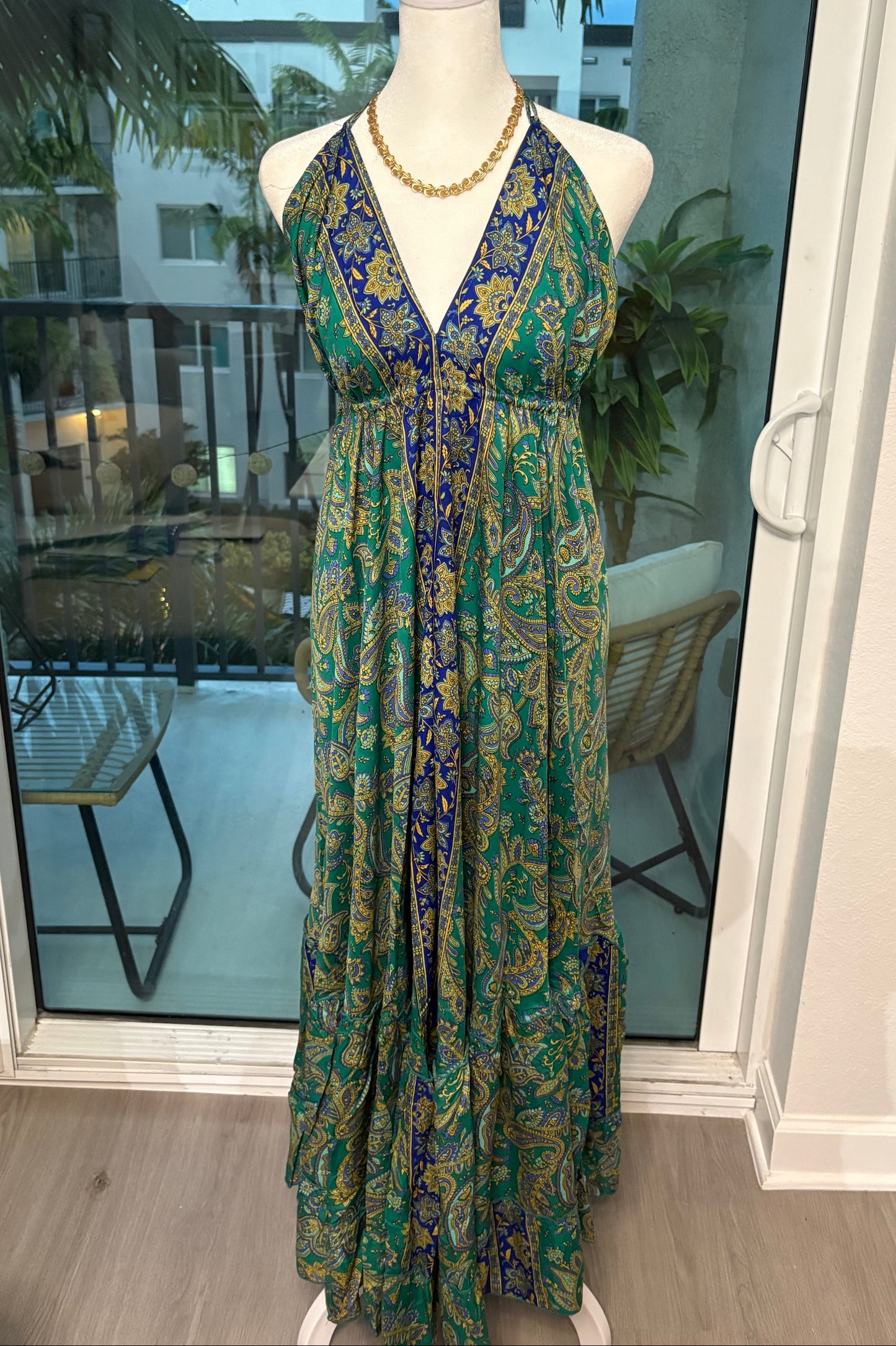 TRAJE MAXI DRESS VERDE Y AZUL
